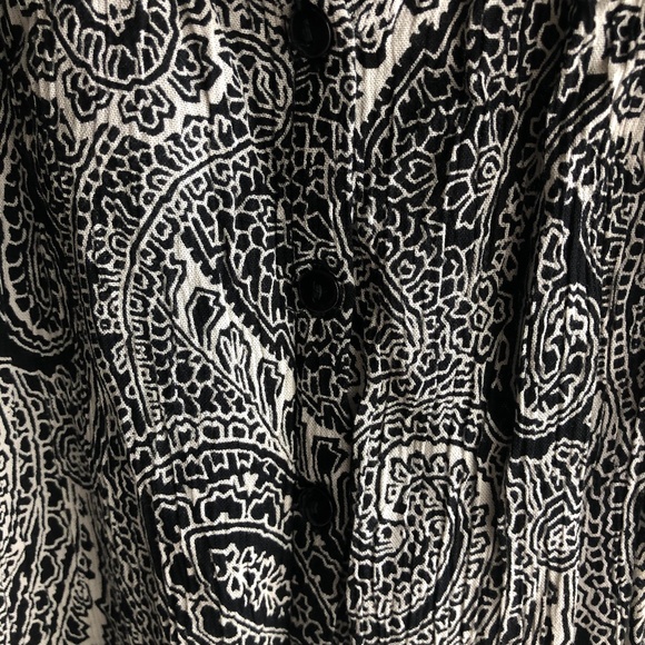 NWOT Aqua Cropped Paisley Sleeveless Top - Picture 4 of 6